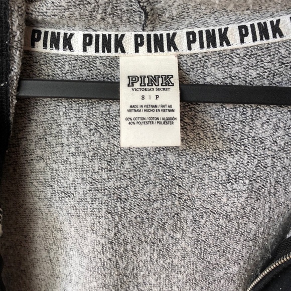 Cozy black hoodie - Picture 2 of 4